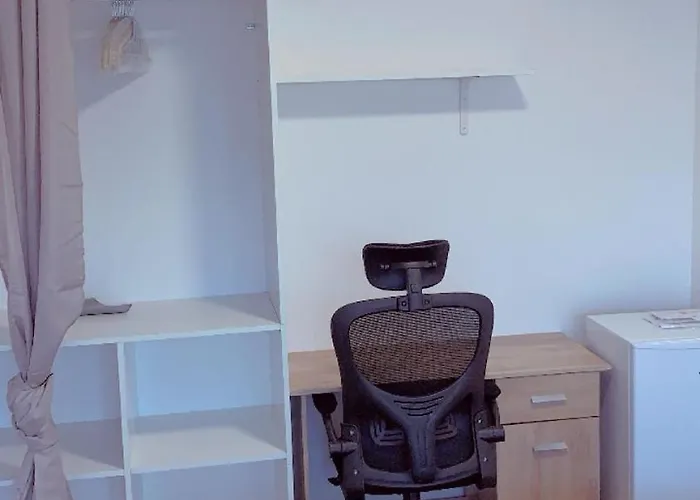 Nocleg ze śniadaniem Manuela Saint-Herblain