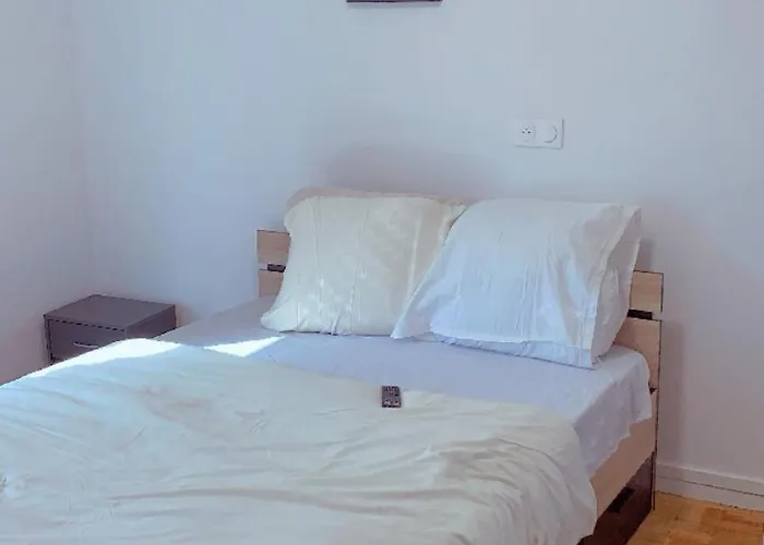 Nocleg ze śniadaniem Manuela Saint-Herblain