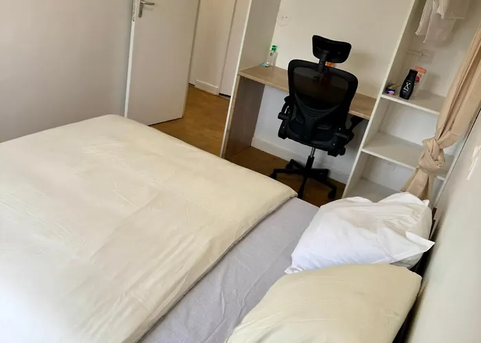 Nocleg ze śniadaniem Manuela Saint-Herblain